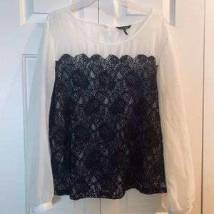 GUC Daisy Fuentes sheer lace top
